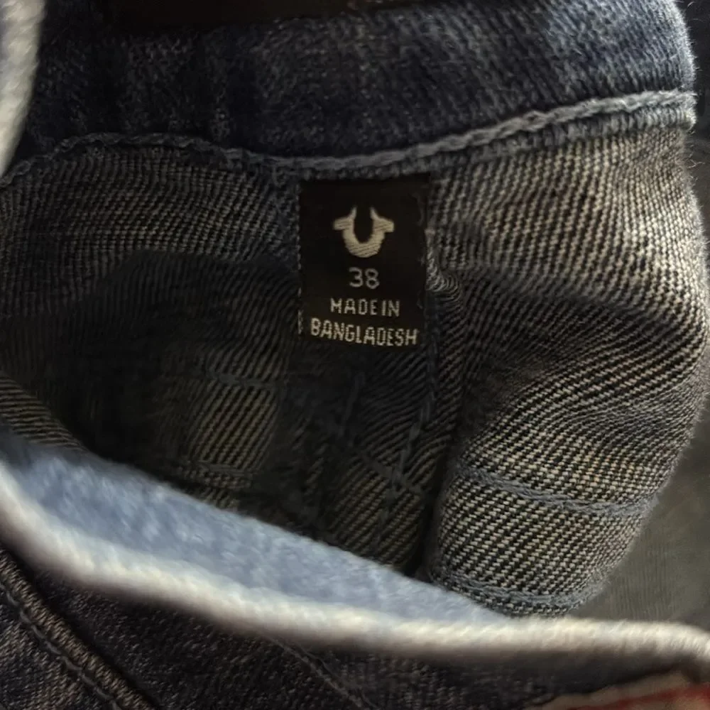 True Religion denim blue jeans 38 Ricky relaxed straight